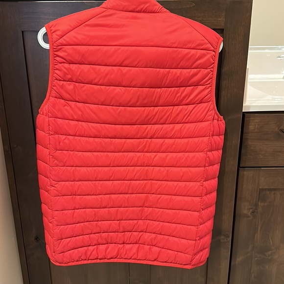 Orange puffer vest - Picture 5 of 5